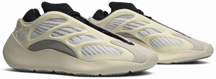 Yzy 700 v3