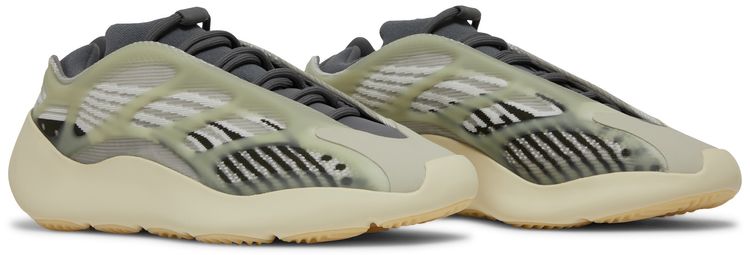 Yzy 700 v3